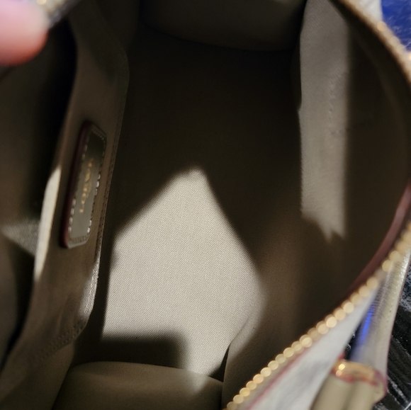 EUC Loewe Purse - Picture 6 of 6